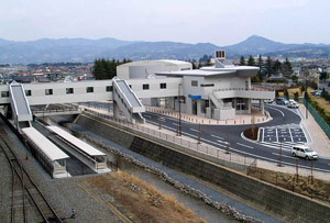 東口交流センター 外観写真
