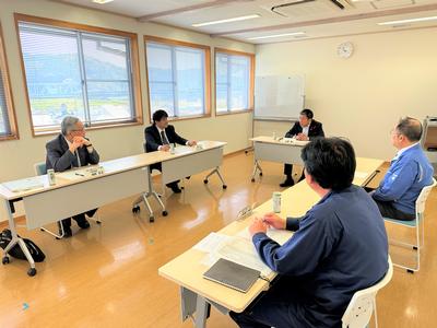 地域内事業者との懇談の様子
