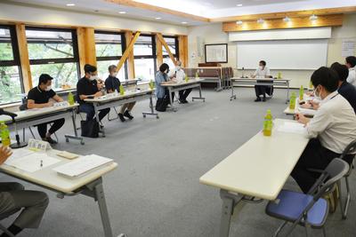 東山地域商店街賑わいづくり実行委員・東山支所若手職員の懇談