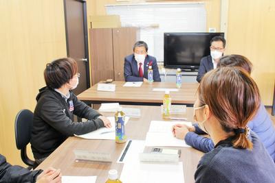 法人の従業員との懇談-2
