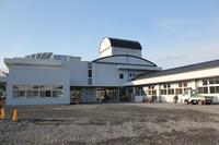 東山小学校校舎外観