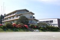 厳美小学校校舎外観