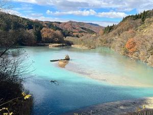 晩秋の小さなダム SATO MIHO